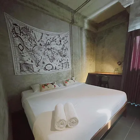 The Local Ari Hostel Bangkok Exterior photo